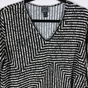 Ciara Sun Woo Women's Medium Black White V Neck 3/4 Sleeve Pullover Tunic Top